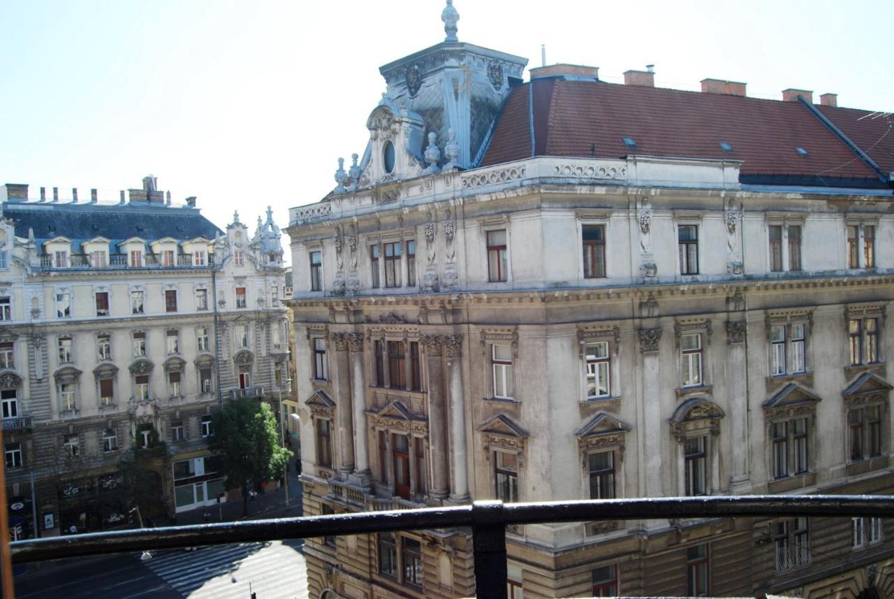 Luxurious Apartment With Balconies In Downtown Bp Budapest Exterior photo